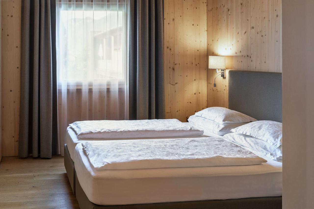 Natuerlich Hell. Aparthotel & Camping Fuegen Exterior photo