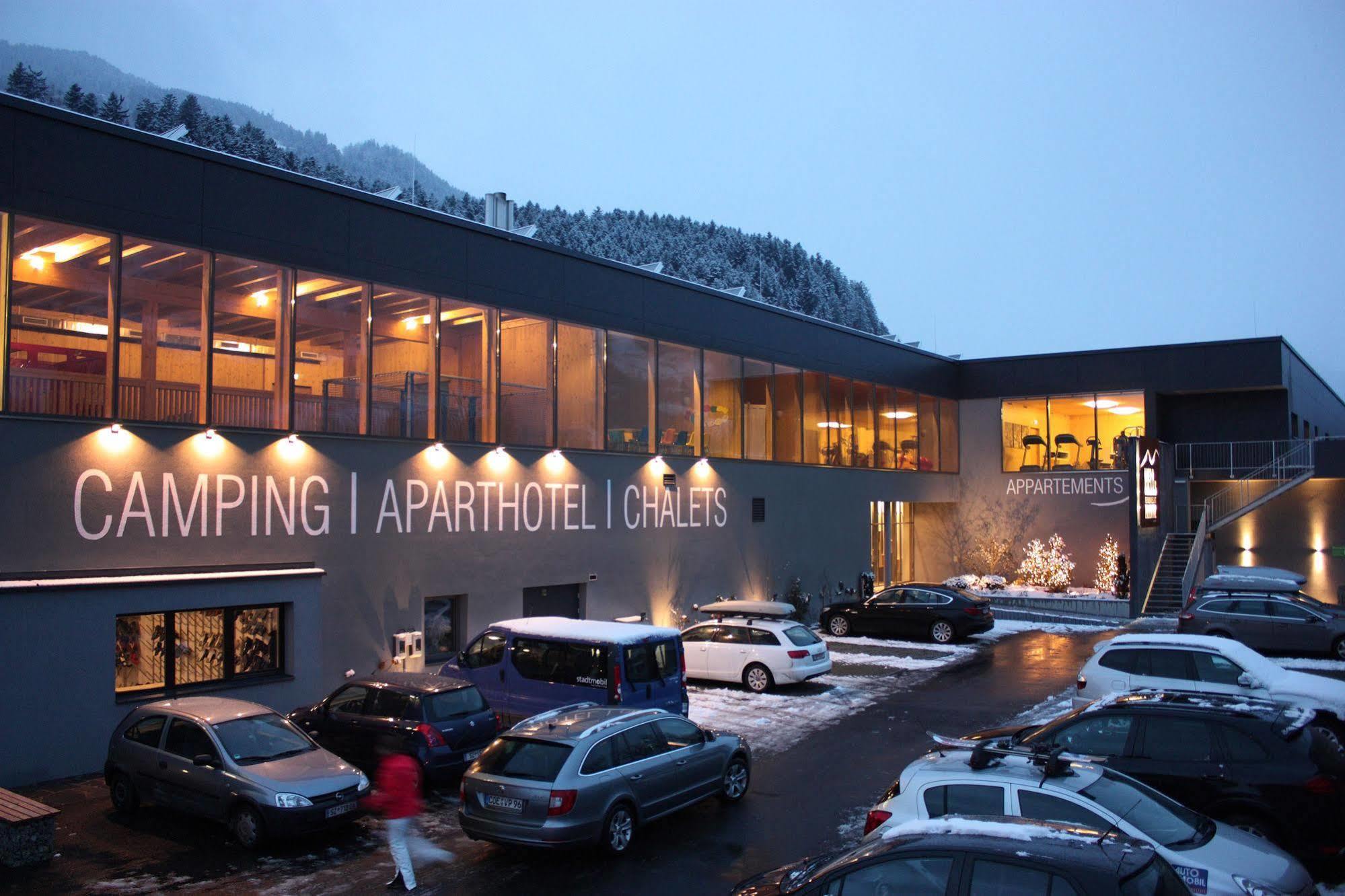 Natuerlich Hell. Aparthotel & Camping Fuegen Exterior photo