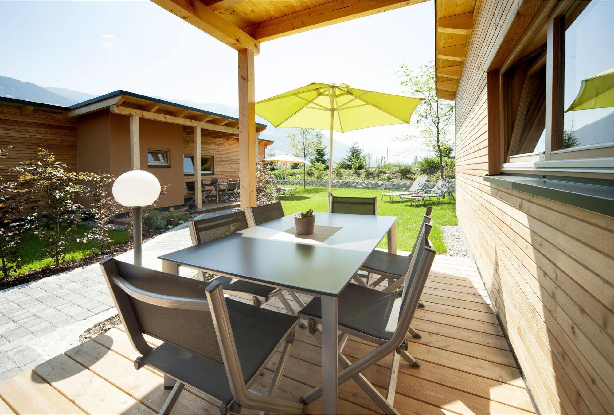 Natuerlich Hell. Aparthotel & Camping Fuegen Exterior photo